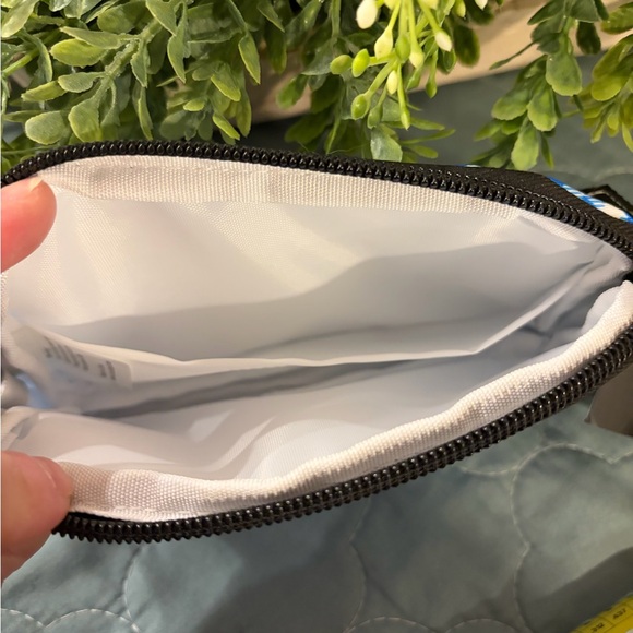 SCOUT GINGHAM POUCH - Picture 6 of 7